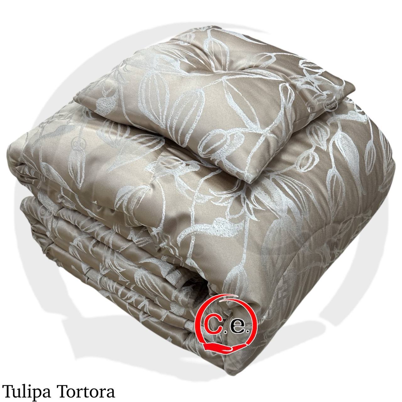 Trapunta/Piumone Tulipa in morbido raso jacquard con cuscino arredo coordinato