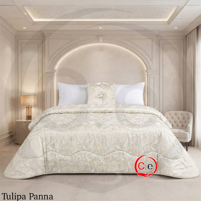 Trapunta/Piumone Tulipa in morbido raso jacquard con cuscino arredo coordinato